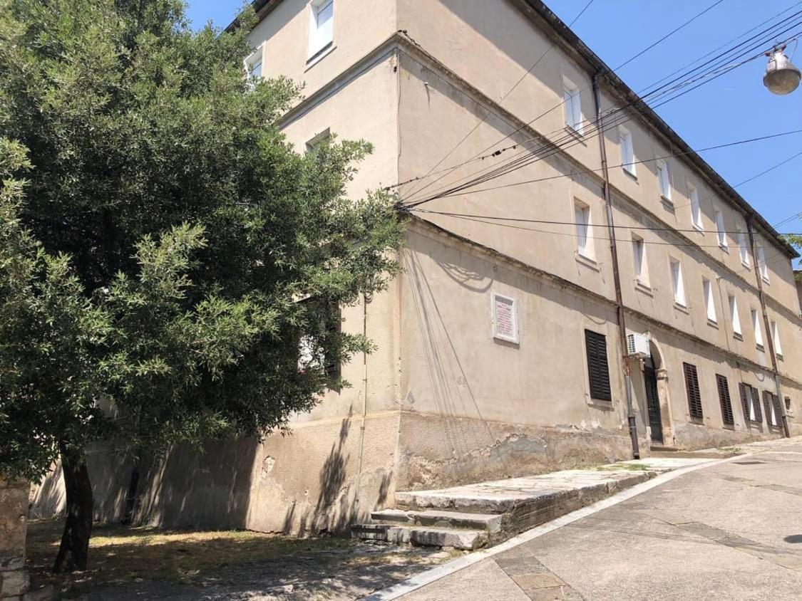 App Zora, Centar Senj Apartment Senj  Luaran gambar